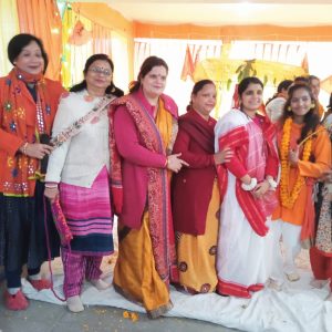 लोट्स अपार्टमेंट में कार्यक्रम के दौरान 
