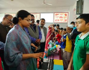 पीएन द्विवेदी ने बच्चों के कौशल और