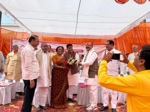 उद्बोधन में प्रोफेसर रीता बहुगुणा जोशी ने शिक्षकों के प्रति माननीय सुरेश त्रिपाठी